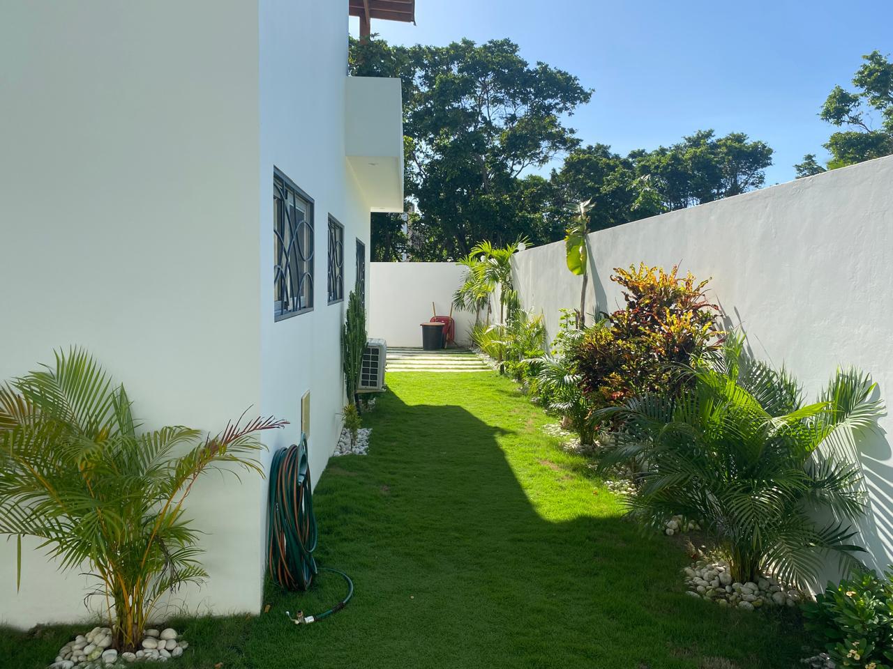 otros inmuebles - Hermoso Townhouse en Venta a 600 Metros de Playa Las Ballenas, Las Terrenas 6