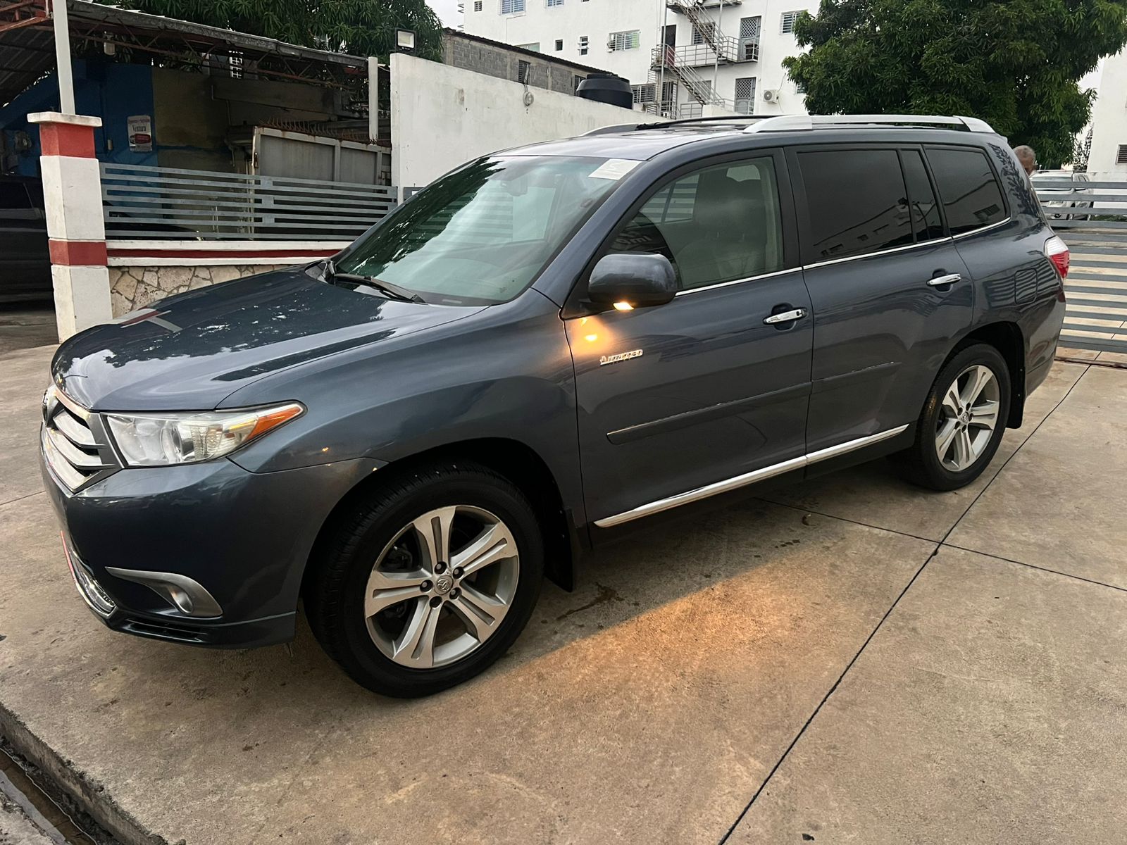 jeepetas y camionetas - toyota highlander 0