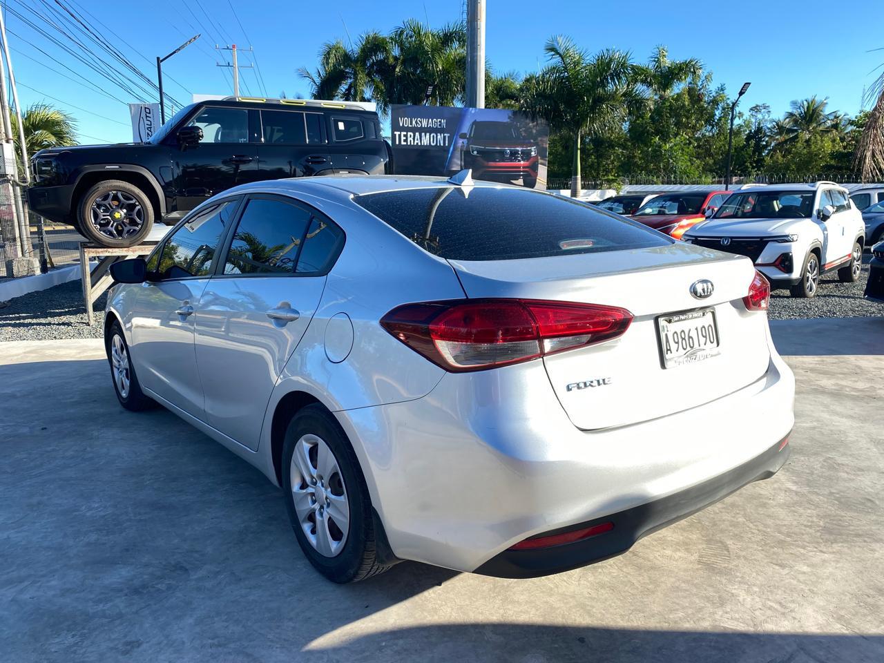 carros - kia rio 2018 2