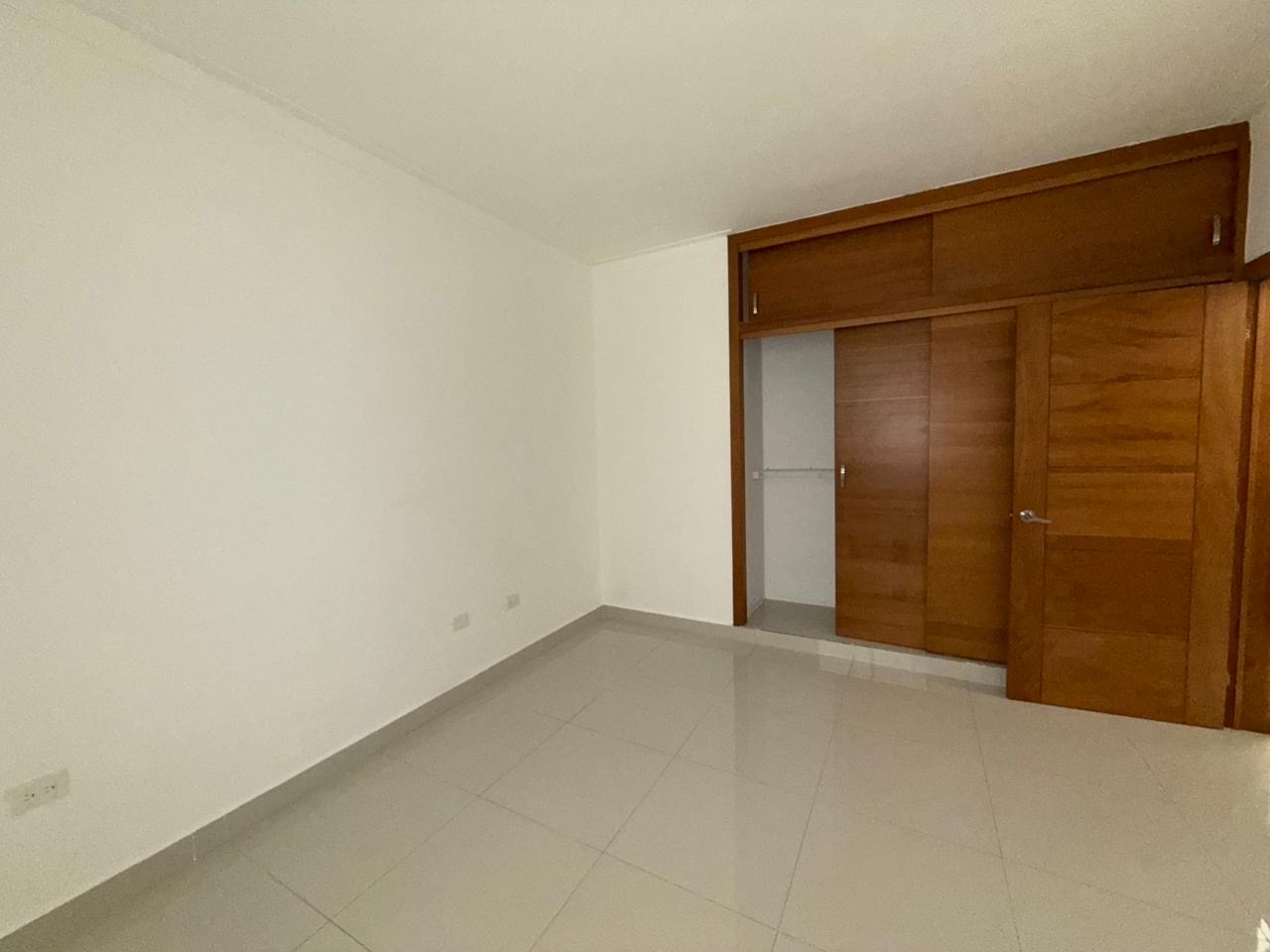 apartamentos - Alquiler Amplio en Bella Vista 2