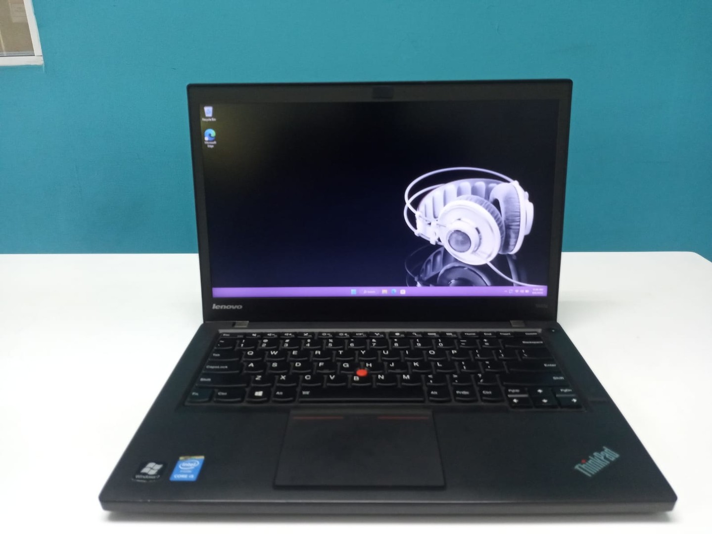 computadoras y laptops - Laptop, Lenovo ThinkPad T440s / 4th Gen, Intel Core i5 / 8GB DDR3 / 256GB SSD
 2