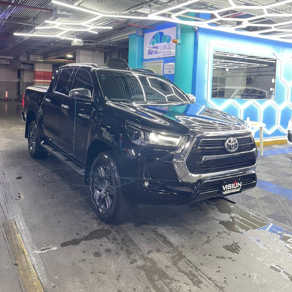 jeepetas y camionetas - Toyota Hilux SRV SPORT 2023