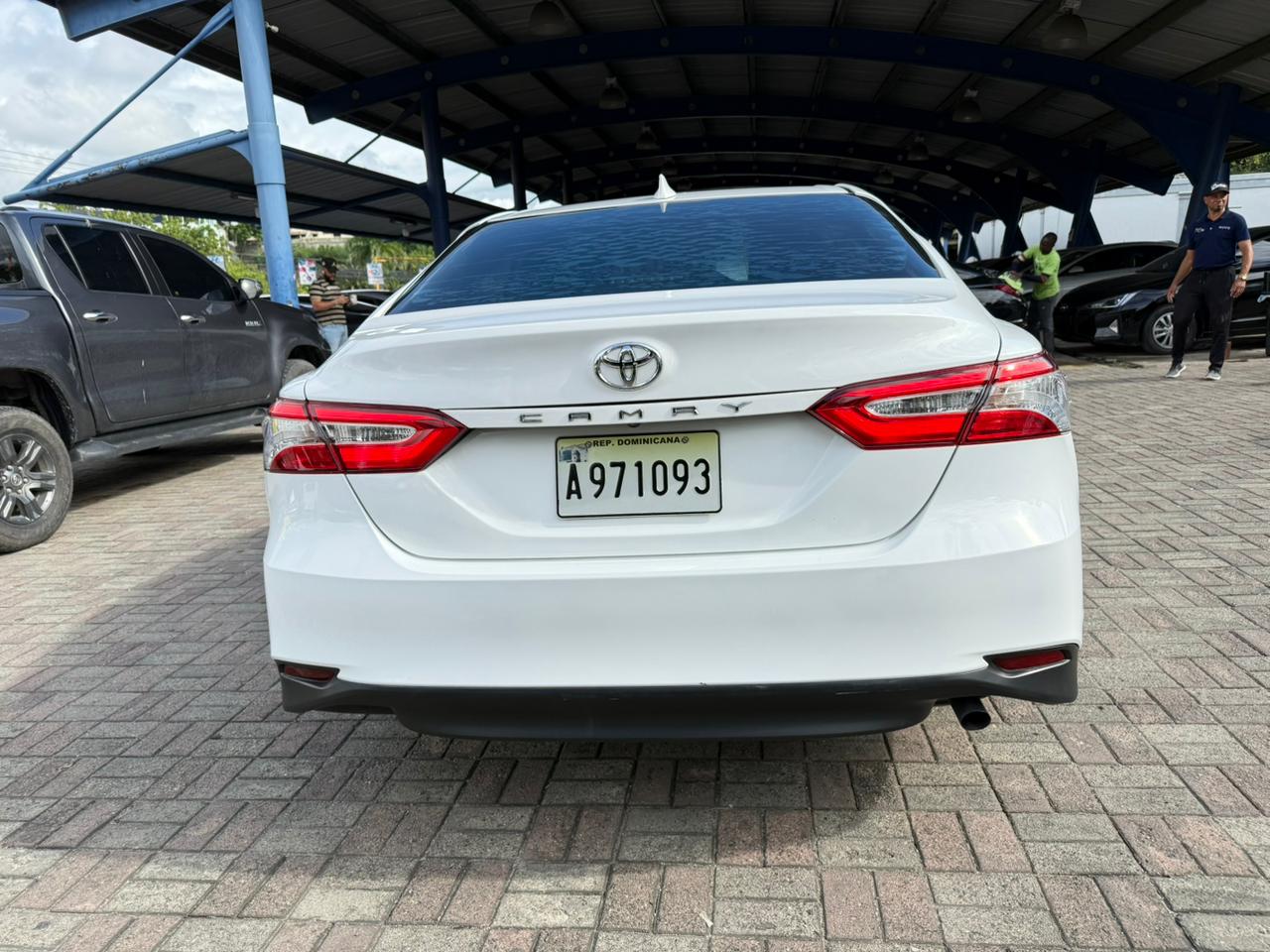 carros - Toyota camry se 2019 3