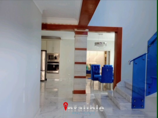 casas - Casa en venta en la salida a Santo Domingo 4