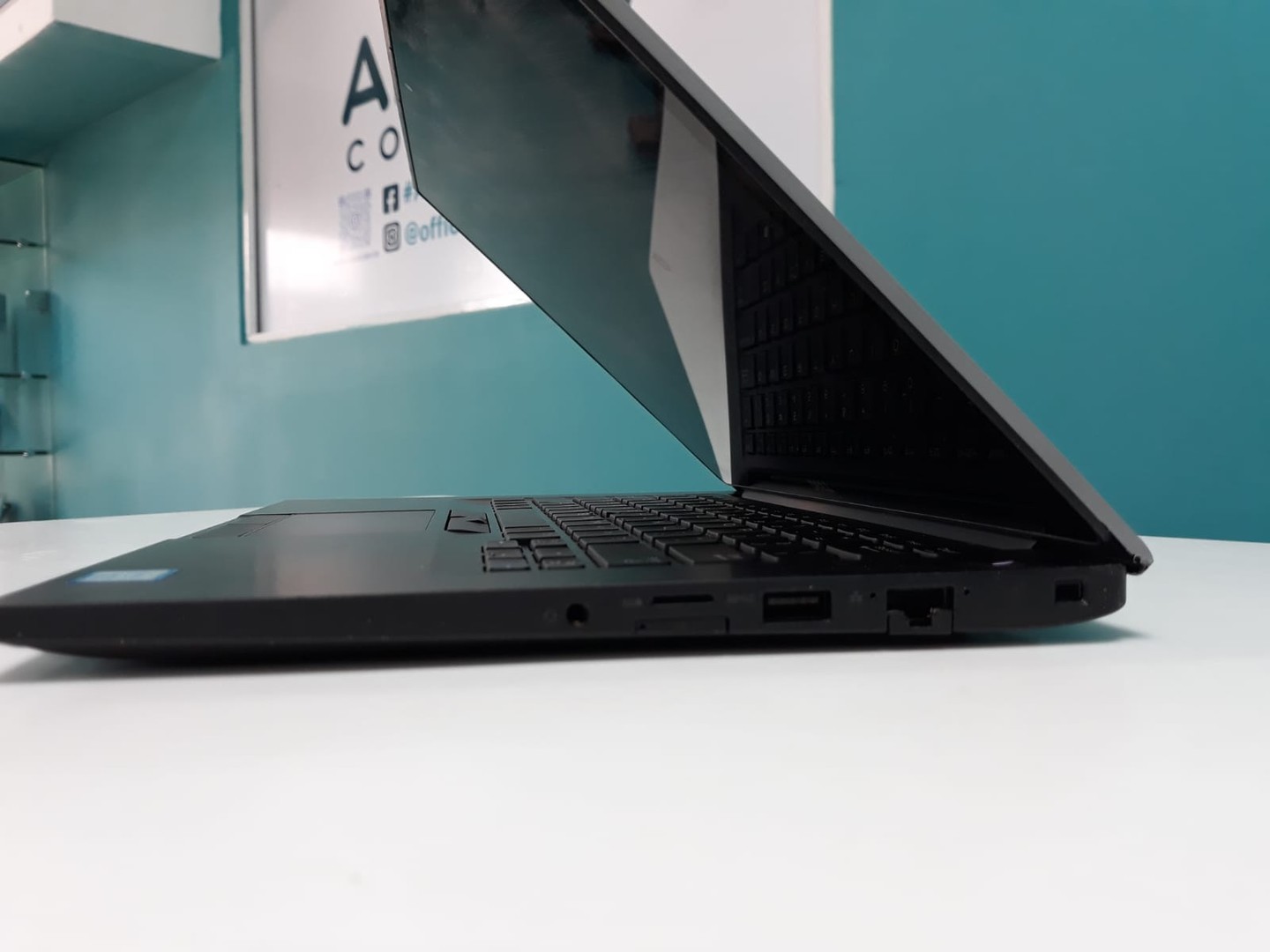 computadoras y laptops - Laptop, Dell Latitude 7480 (touch) / 7th Gen, Intel Core i5 / 16GB DDR4 / 512GB  7