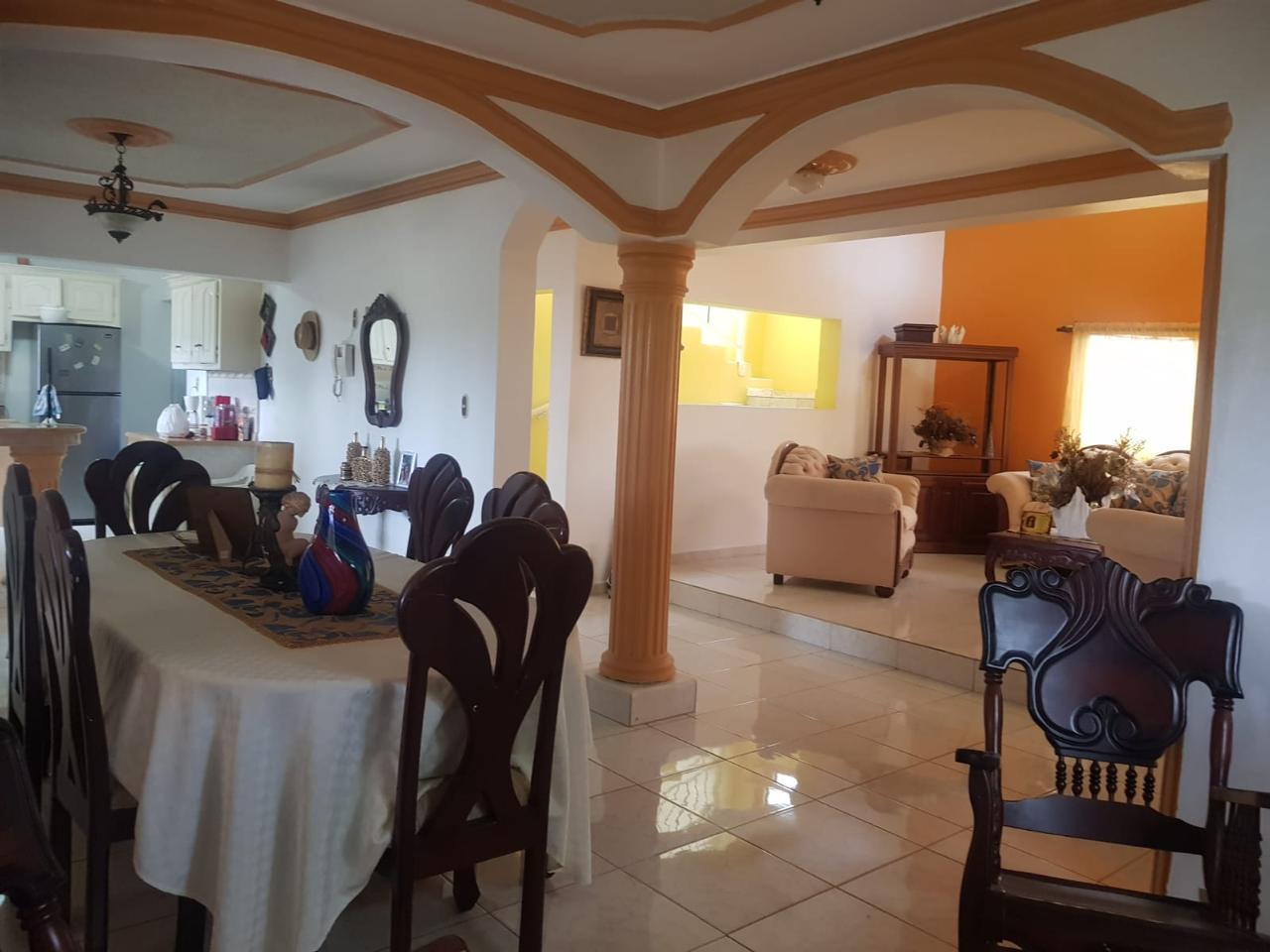 casas - ESPACIOSA CASA EN VENTA EN SAN PEDRO DE MACORIS. 9