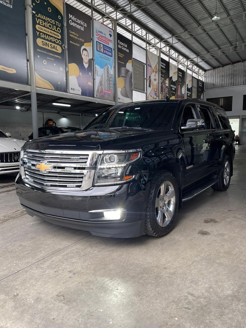 jeepetas y camionetas - Chevrolet Tahoe premier 2017 1