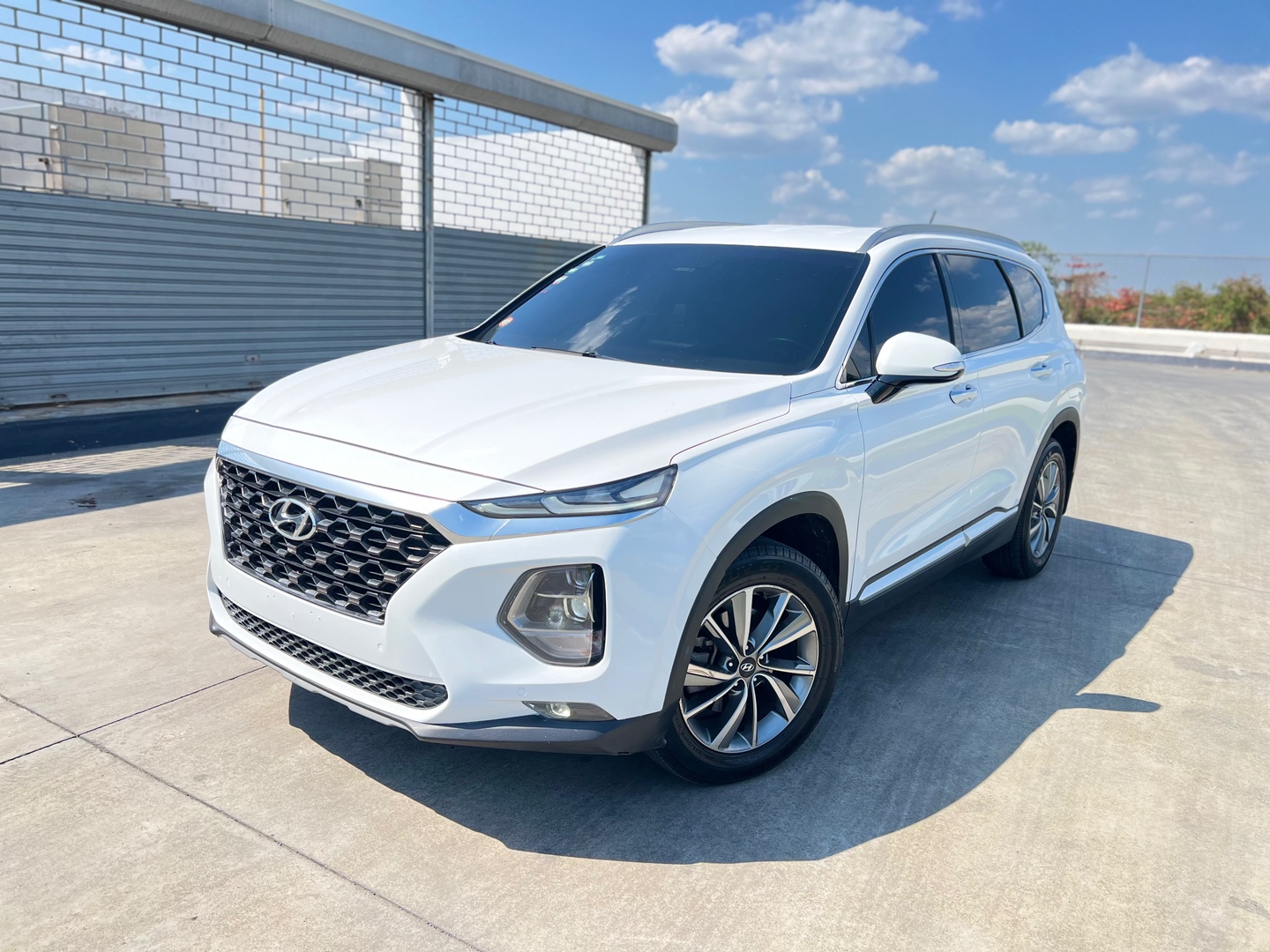 jeepetas y camionetas - HYUNDAI SANTA FE 2020 SPORT LUXURY 3 FILAS DE ASIENTOS  EN PIEL PRENDE POR BOTON 4