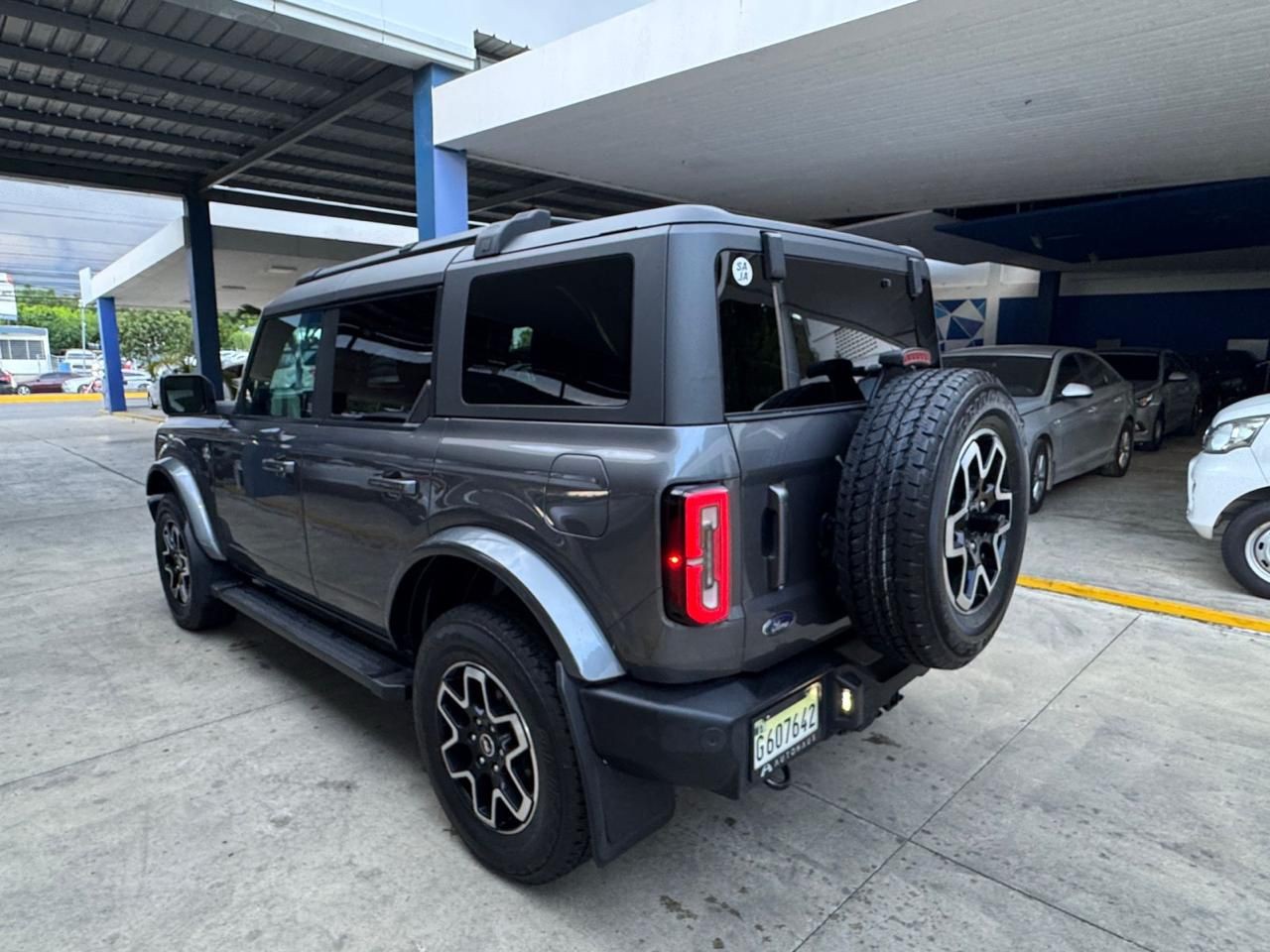 jeepetas y camionetas - Ford Bronco Outer Bank 2022  3