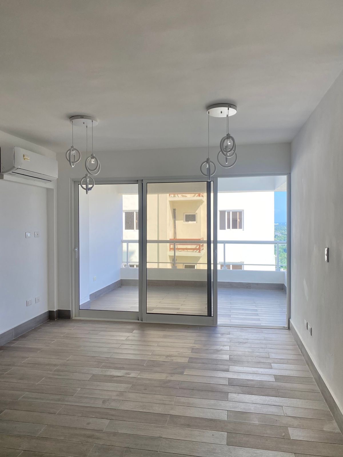 apartamentos - venta de apartamento en Juan dolió con piscina y acceso al club de playa 4