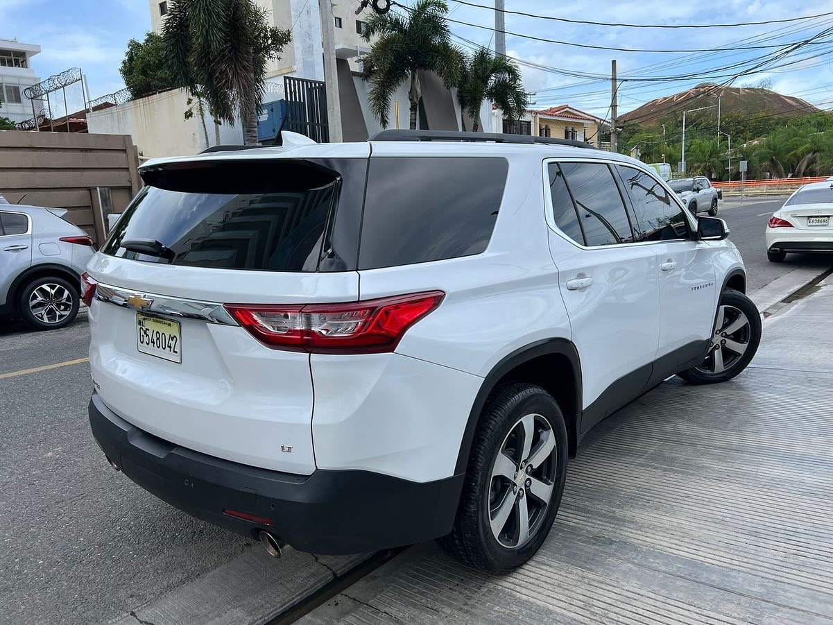 jeepetas y camionetas - CHEVROLET TRAVERSE 2021 1