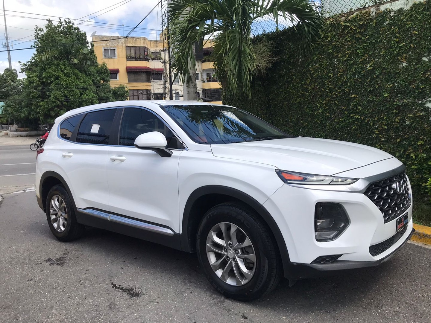 jeepetas y camionetas - HYUNDAI SANTA FE SE 2019