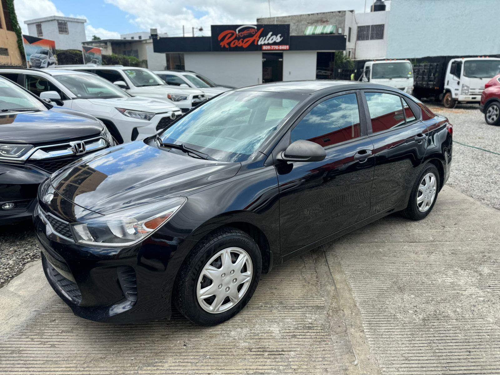 carros - Kia Rio 2018 0