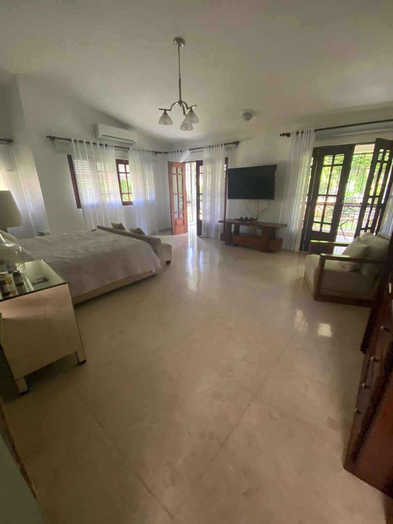 casas vacacionales y villas - Vendo mansión amueblada en Jarabacoa, en sector privado, en centro de la ciudad 8