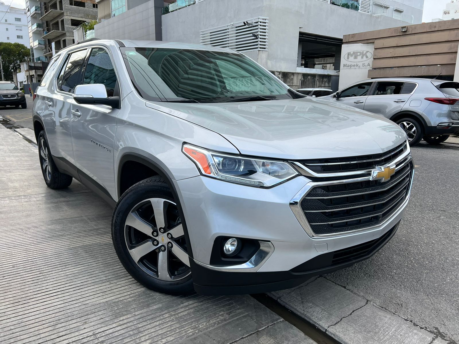 jeepetas y camionetas - CHEVROLET TRAVERSE 2021 5