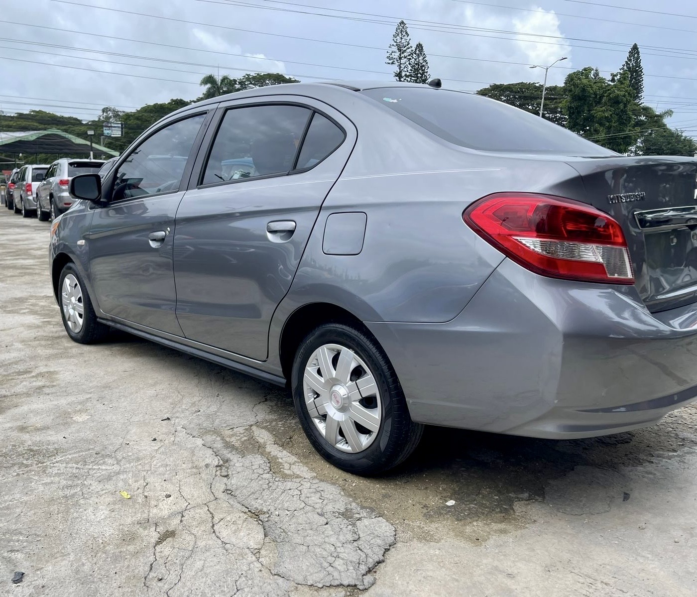 carros - Mitsubishi Mirage 2019 G4 3