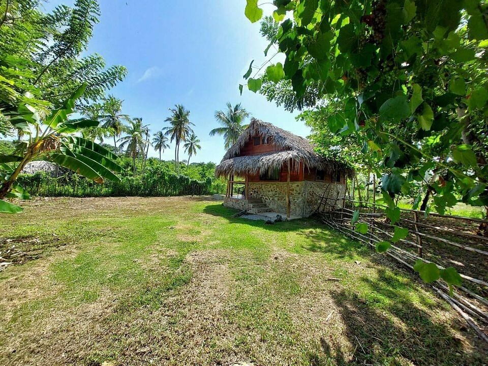 casas vacacionales y villas - Bungalow + Terreno en  Samaná República Dominicana 1