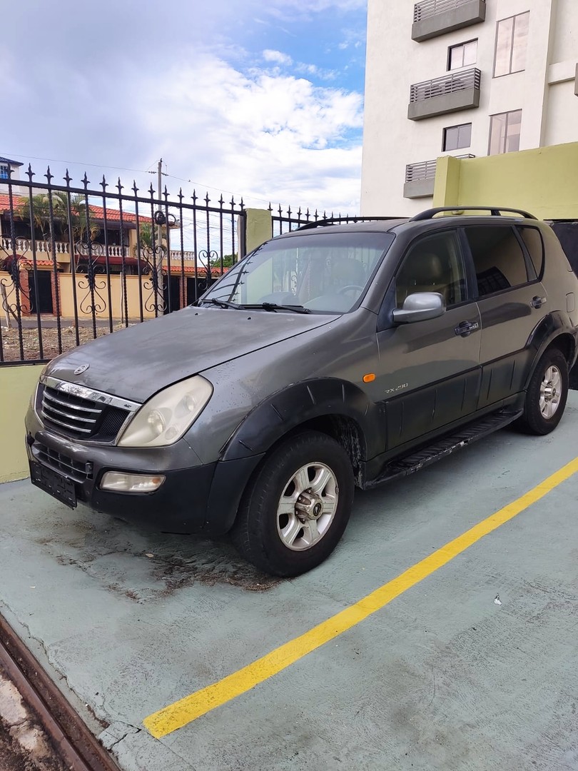 jeepetas y camionetas - Ssangyong Rexton RX290