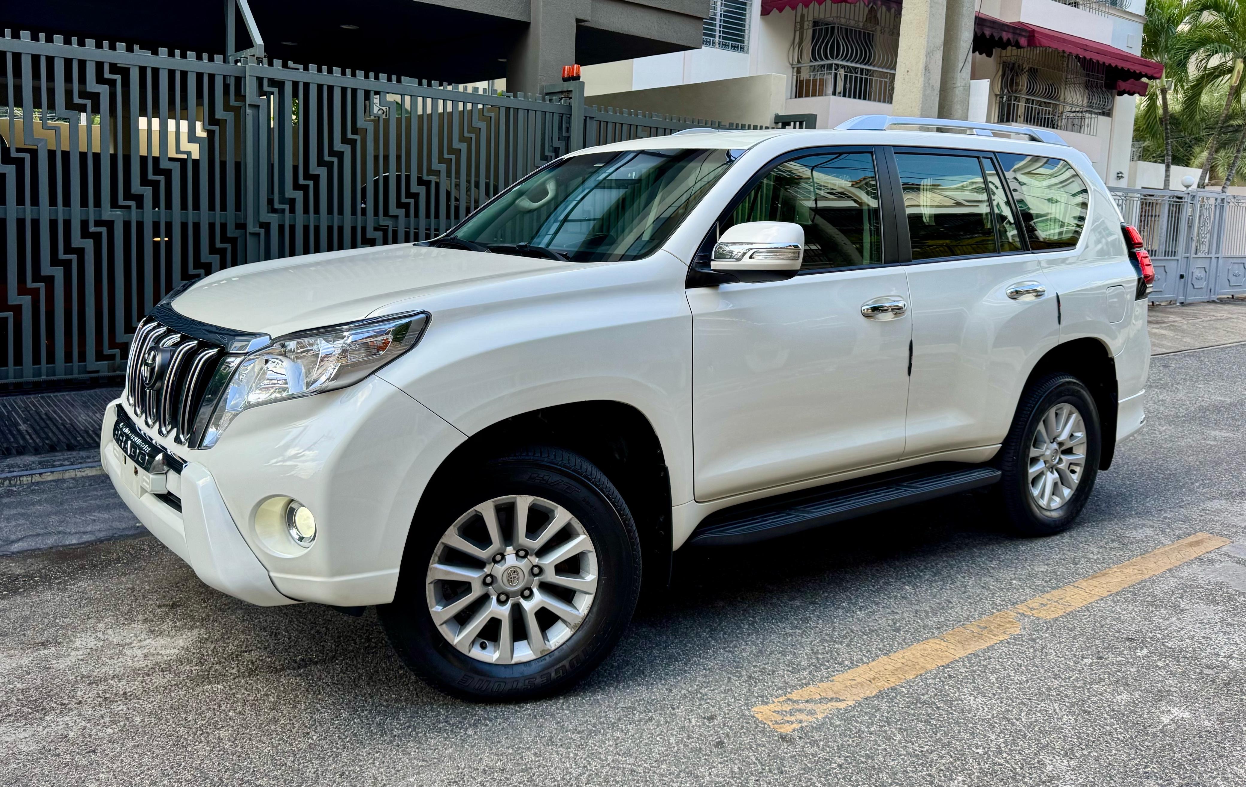 jeepetas y camionetas - Toyota Land Cruiser Prado TXL 2016 2