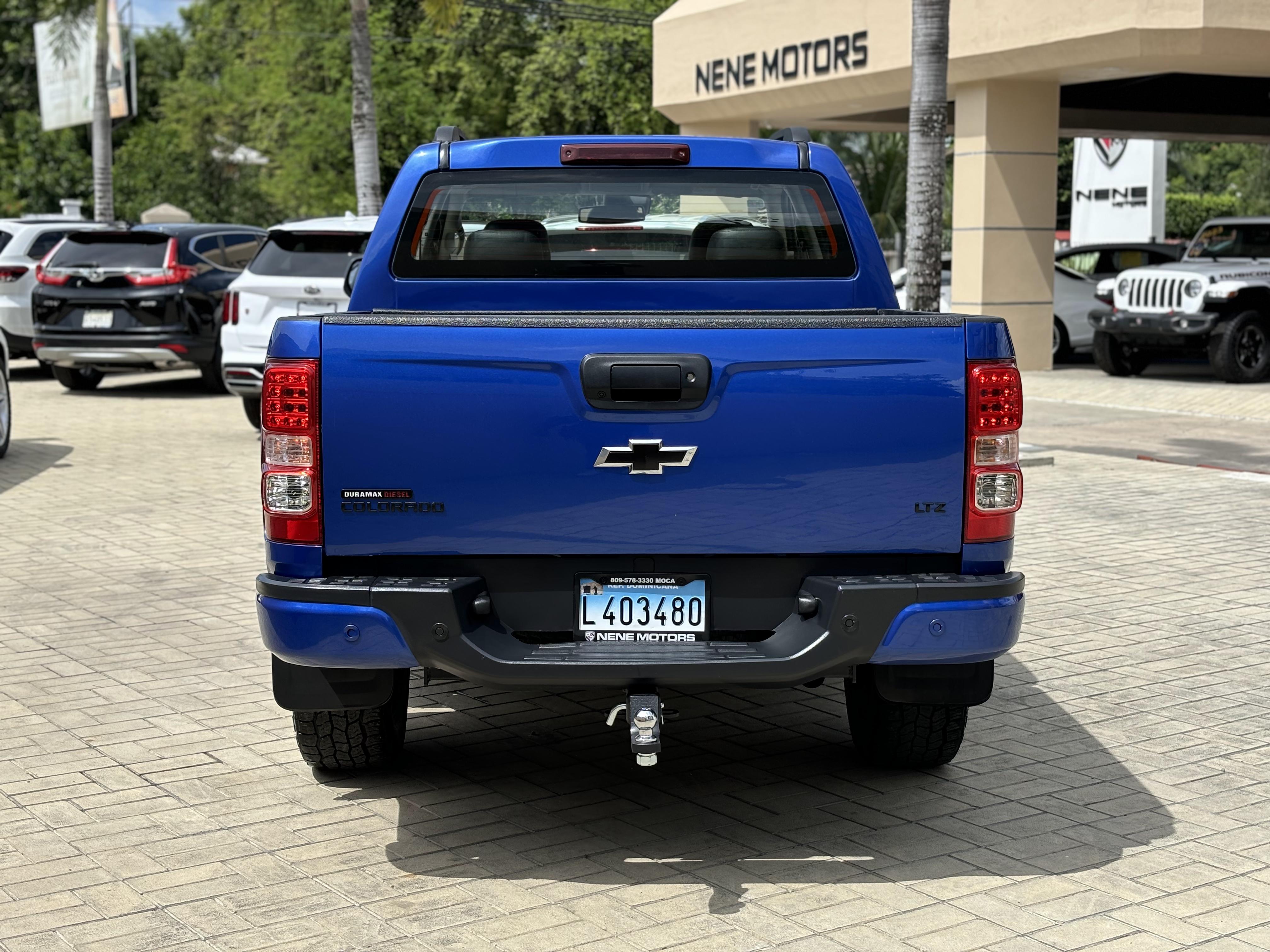 jeepetas y camionetas - Chevrolet Colorado Z71 4x4 año 2020. 6