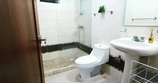 apartamentos - AMUEBLADO 1er piso cerro hermoso a 5 minutos de unión mendica 1