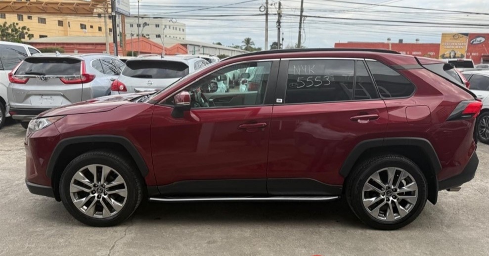 jeepetas y camionetas - Toyota Rav4 XLE Premium 4x4  6