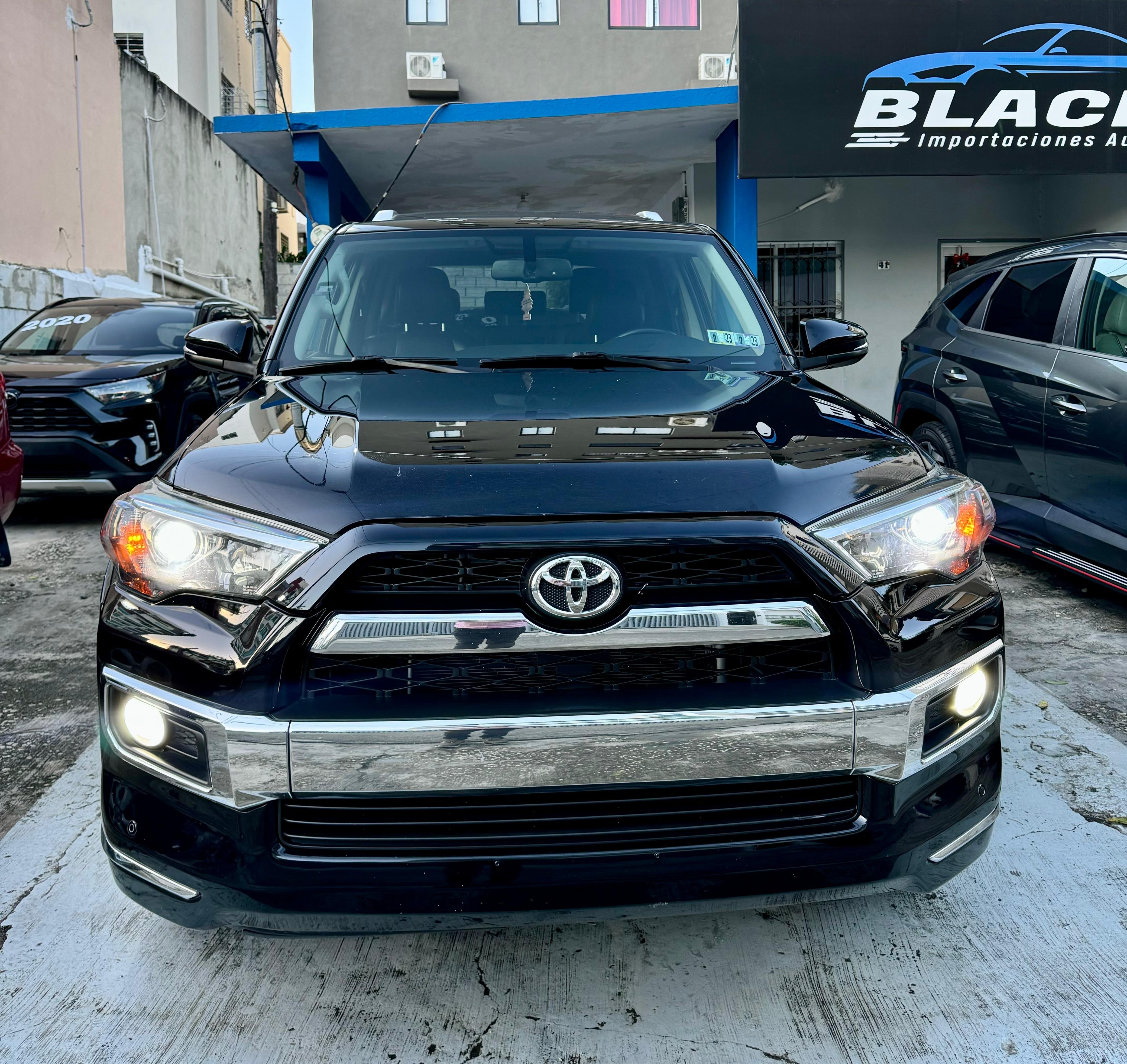 jeepetas y camionetas - Toyota 4 Runner Limited 2016 1