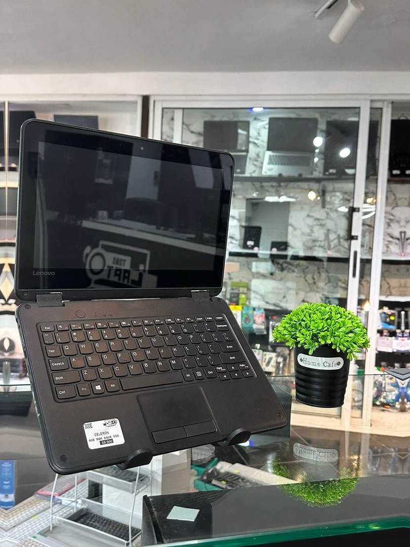 computadoras y laptops - LENOVO 300E 6ta. Gen. $8,500 - 64ssd 4gb Ram 11.6 hd Touch!! 5
