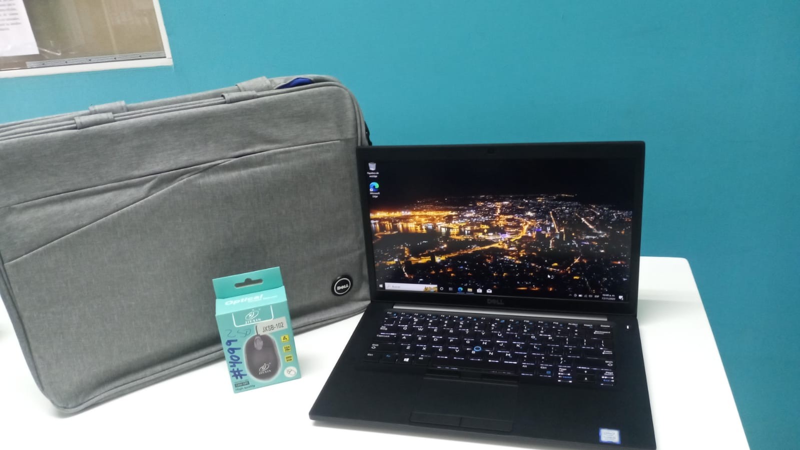 computadoras y laptops - Laptop, Dell Latitude 7490 / 8th Gen, Intel Core i5 / 8GB DDR4 / 256GB SSD BULTO 5