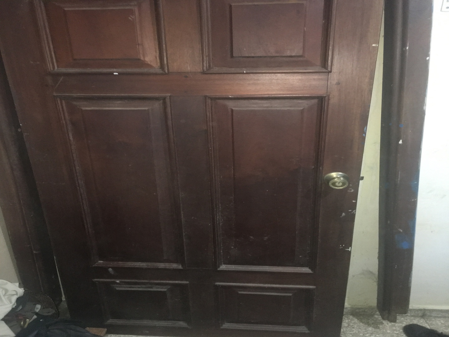 muebles y colchones - Puerta de caoba con su marcó 