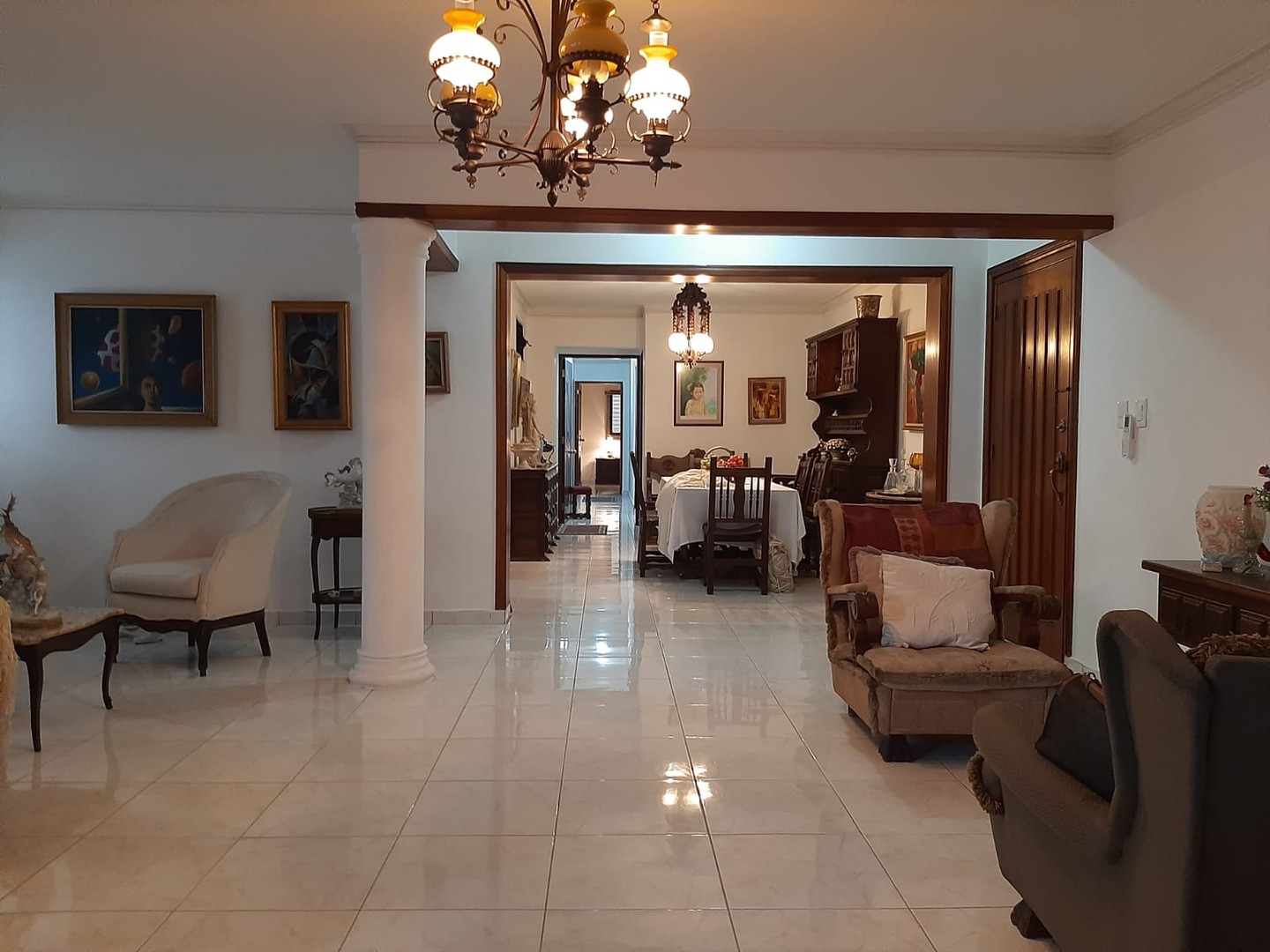 apartamentos - ¡Vendo apartamento súper amplio cerca del Mirador Sur!
Precio US$ 200,000 usd 7