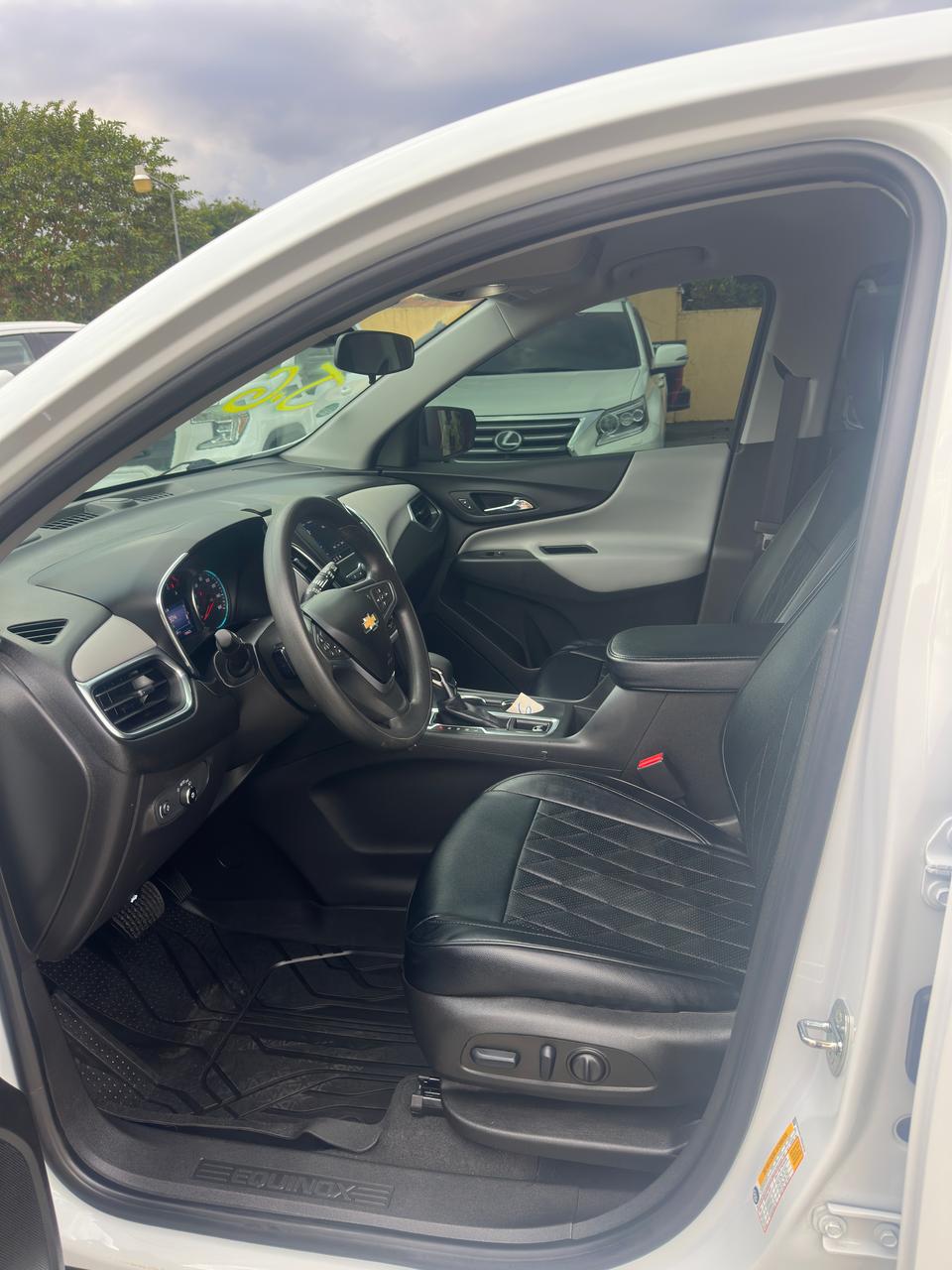 jeepetas y camionetas - 2022 Chevrolet Equinox LS  9