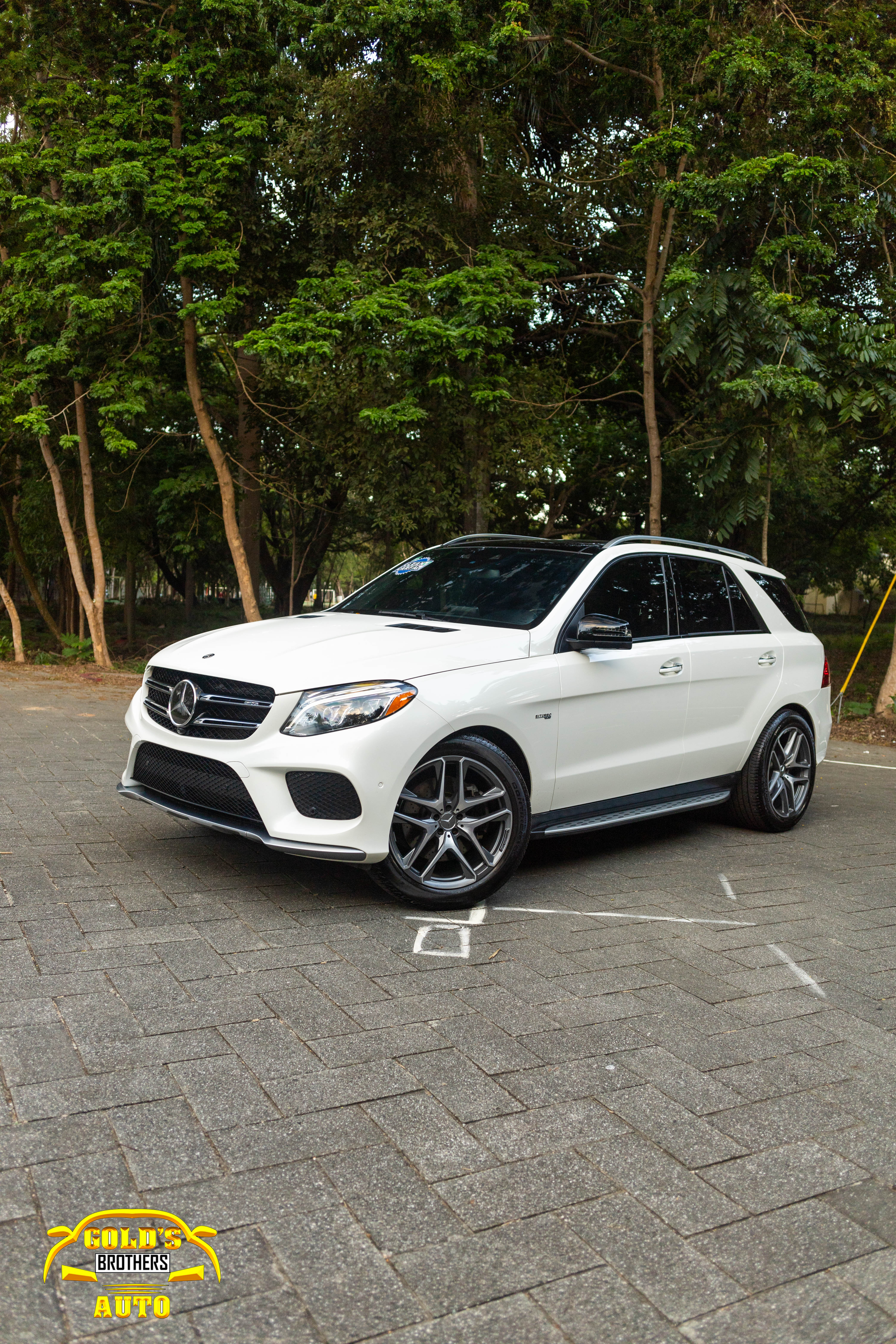 jeepetas y camionetas - Mercedes Benz GLE 43 AMG SUV 2018 Clean Carfax 2