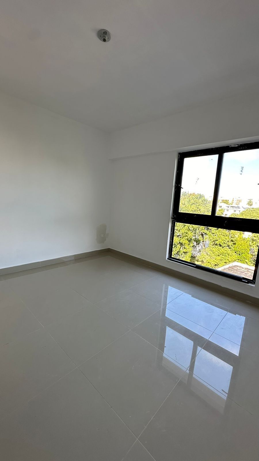 apartamentos - Apartamento en venta en Arroyo Hondo de 2 hab. 4