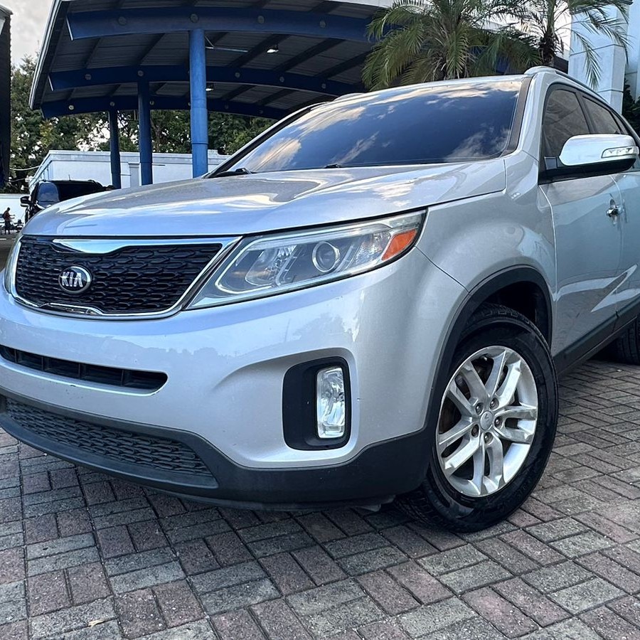 jeepetas y camionetas - kia sorento lx 2015 0