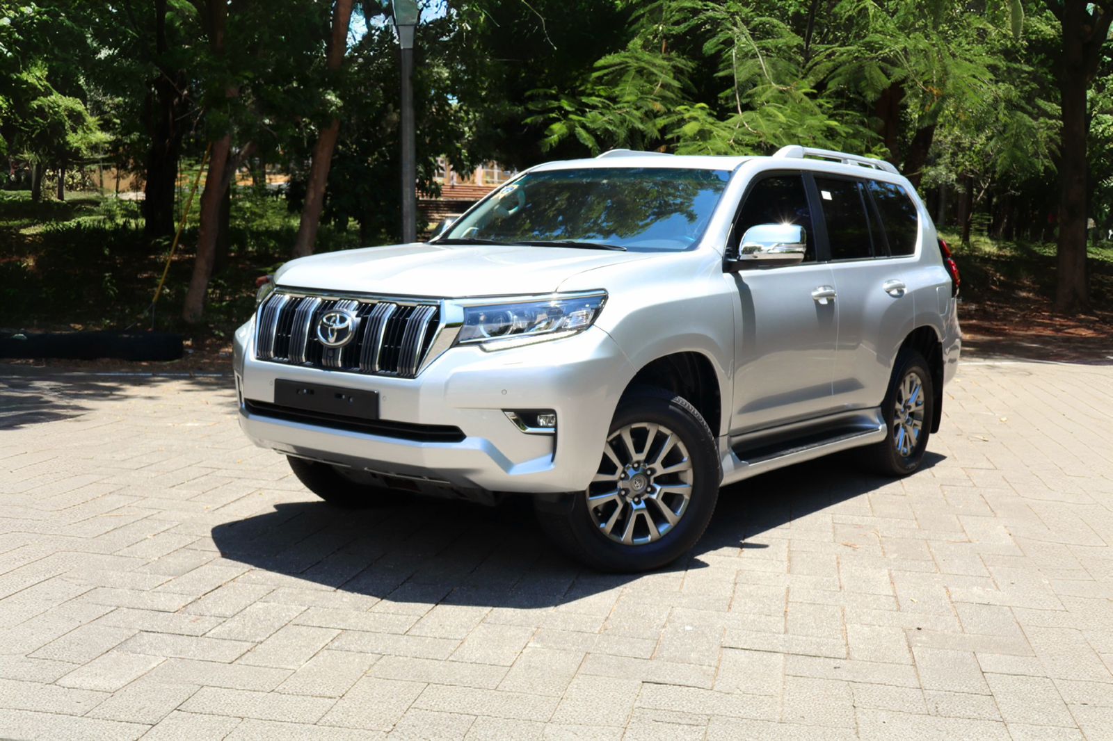 jeepetas y camionetas - Impecable Toyota Land cruiser prado 2019 VXL excelente condiciones  2