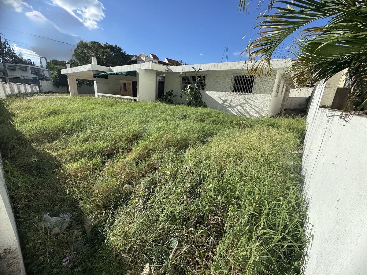 casas - Casa en ALquiler en Urbanizacion real 4