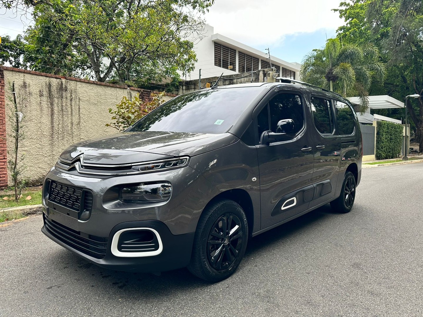 jeepetas y camionetas - CITROEN BERLINGO PASAJEROS  2023 1