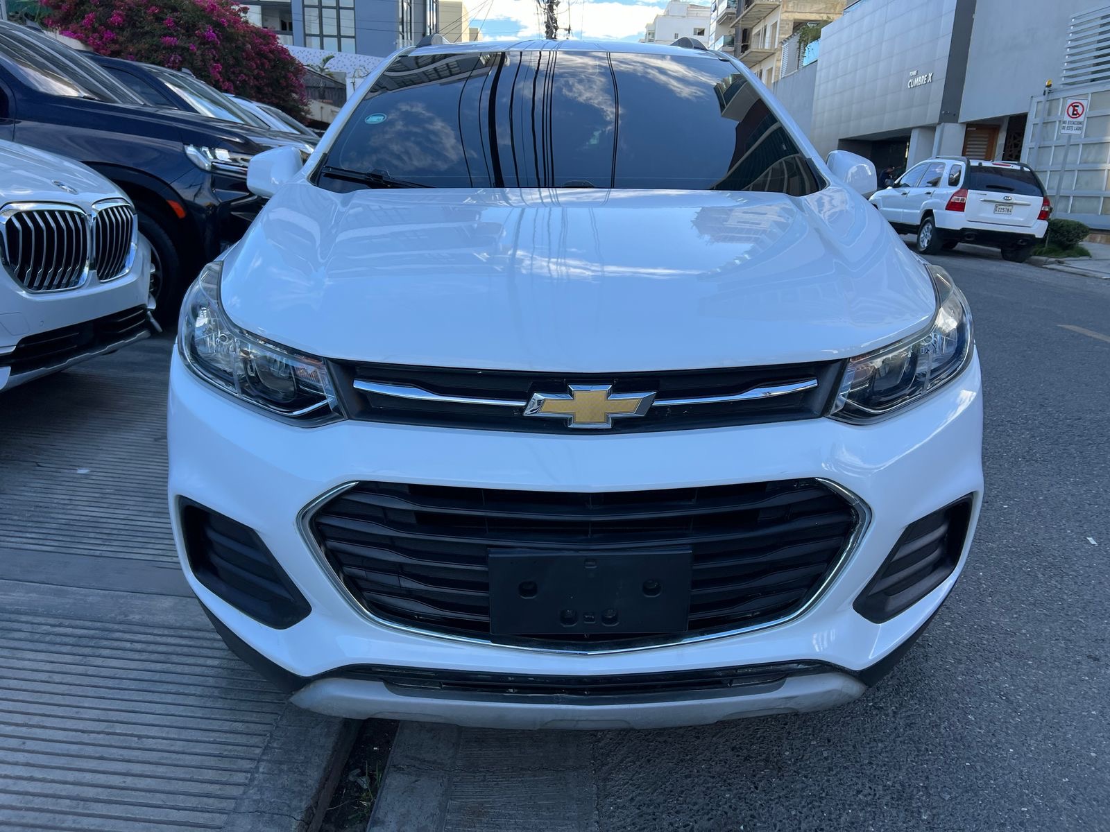 jeepetas y camionetas - CHEVROLET TRAX LT 2020 1