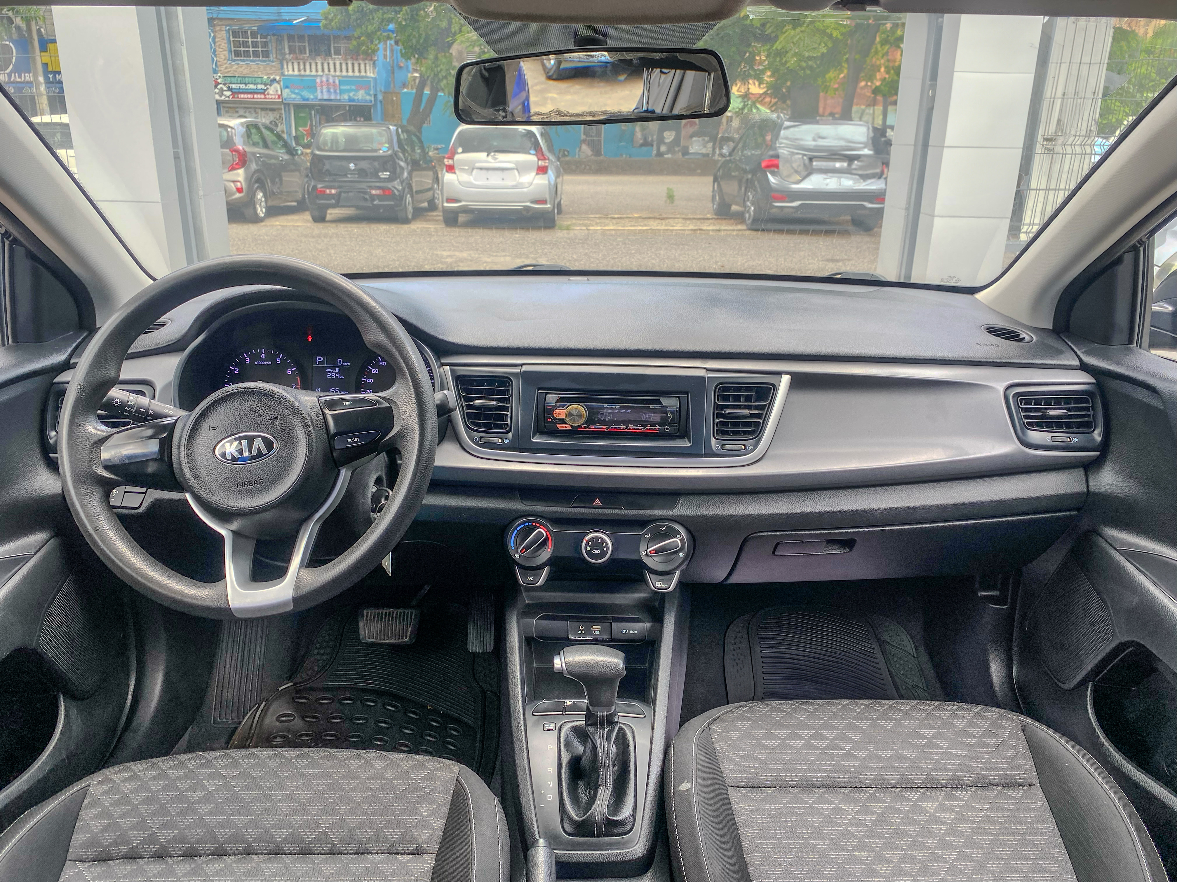 carros - 2018 Kia Rio LX 7