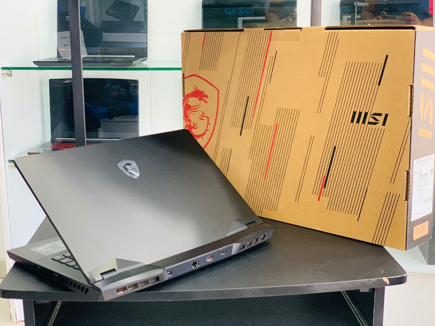 computadoras y laptops - Laptop Gaming MSI LEOPARD i7 11th RTX 3070 GDDR6 1TB Nvme 0