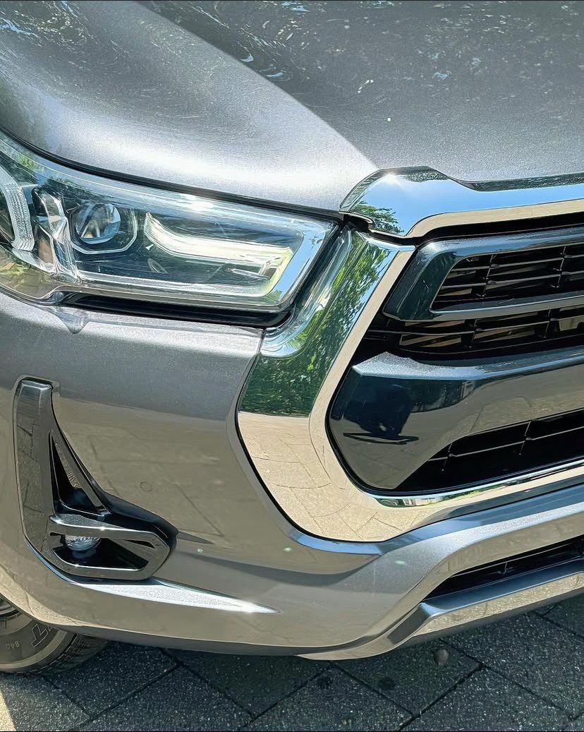 jeepetas y camionetas - Gran oportunidad de montarte en esta impecable Toyota Hailux limited 2021 4x4  3