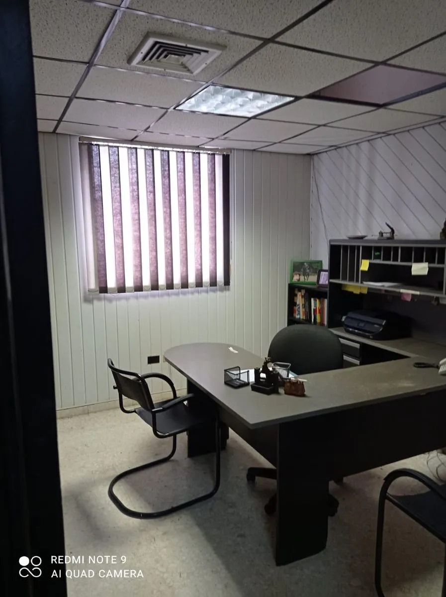 oficinas y locales comerciales - Vendo casa en Gazcue, preparada para oficinas 2