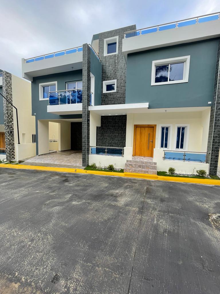 casas - Villa en pequeña comunidad privada cerrada!