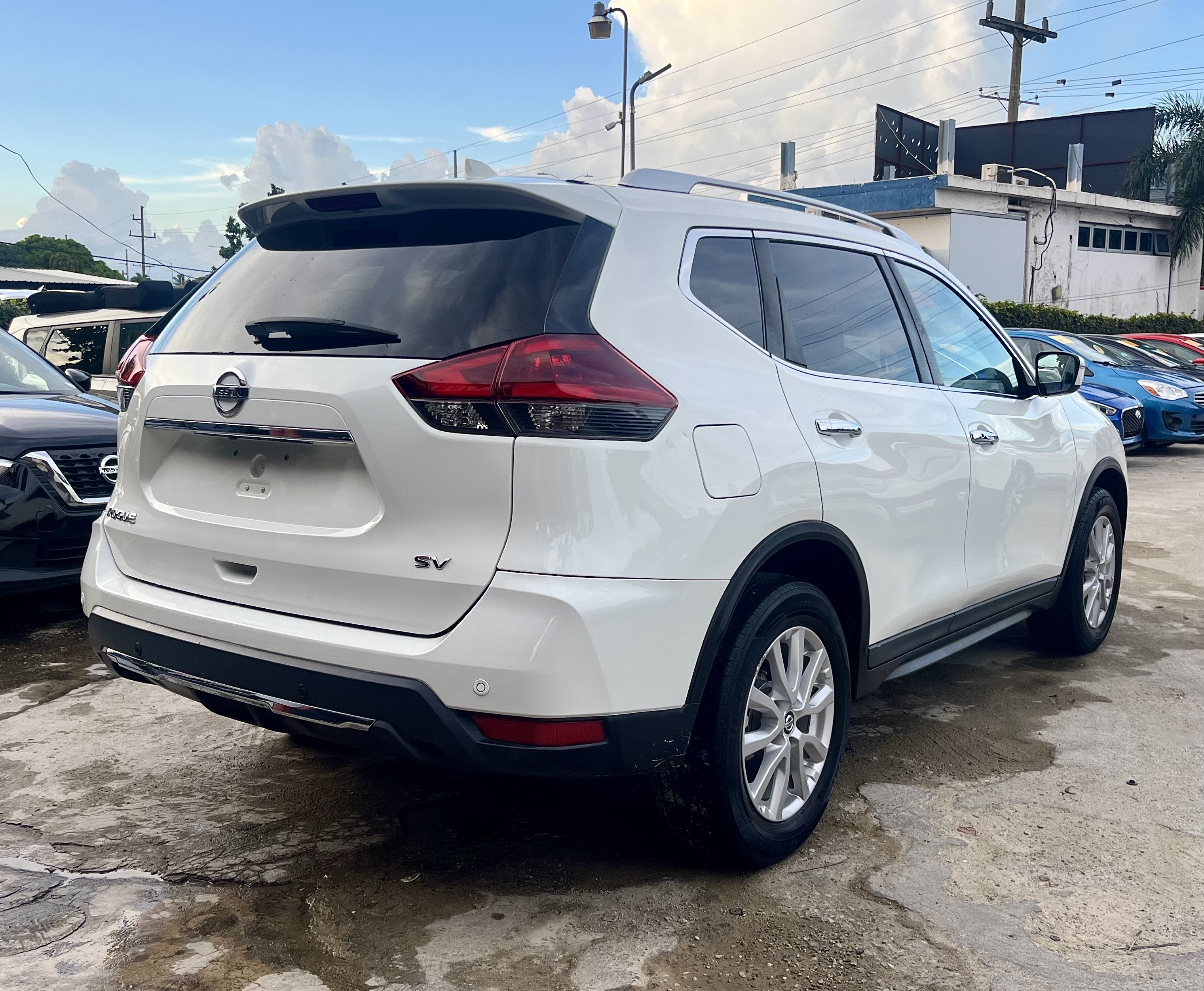 jeepetas y camionetas - Nissan Rogue 2019 SV - Clean carfax 4