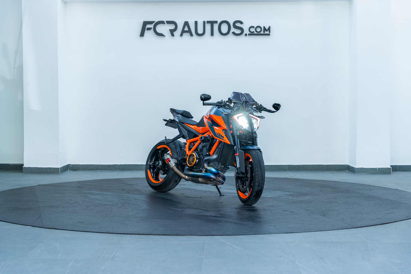 motores y pasolas - KTM 1290 SUPERDUKE R 2020 0