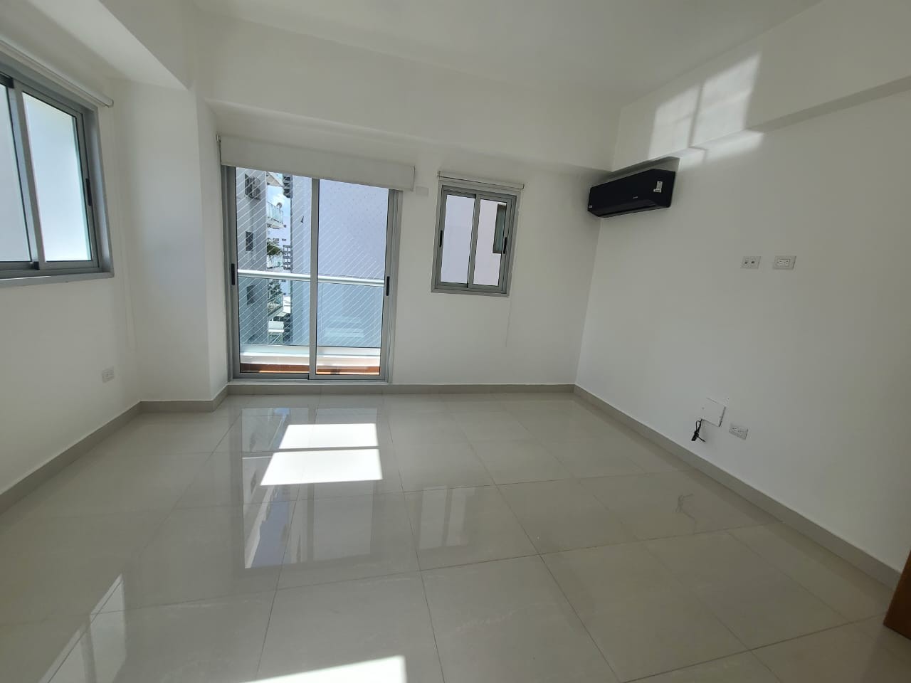 apartamentos - Vendo 5to* Piso Con Ascensor En Zona de Prestigio del Ensanche Naco
CODIGO: PD61 7