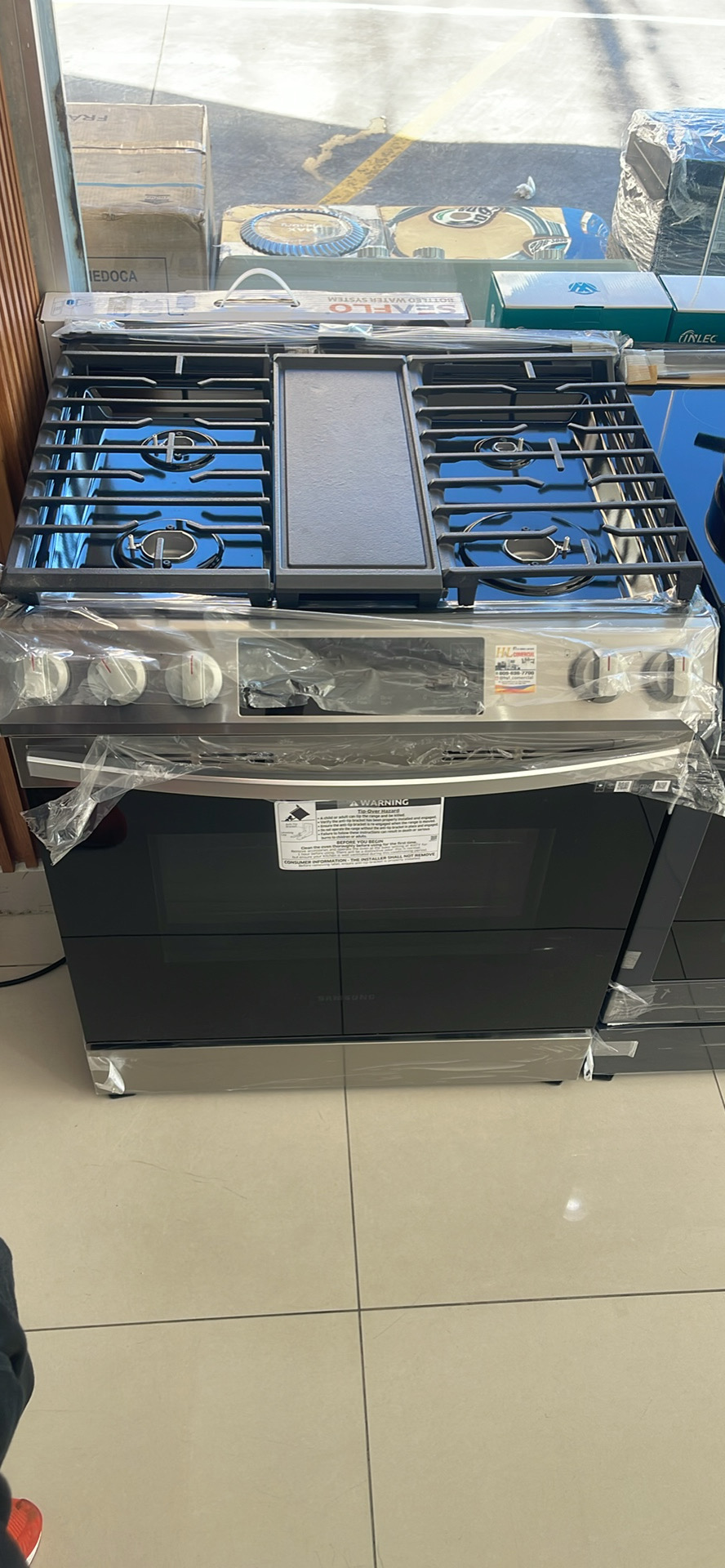 electrodomesticos - Estufa Samsung Digital con horno de convención Disponible 