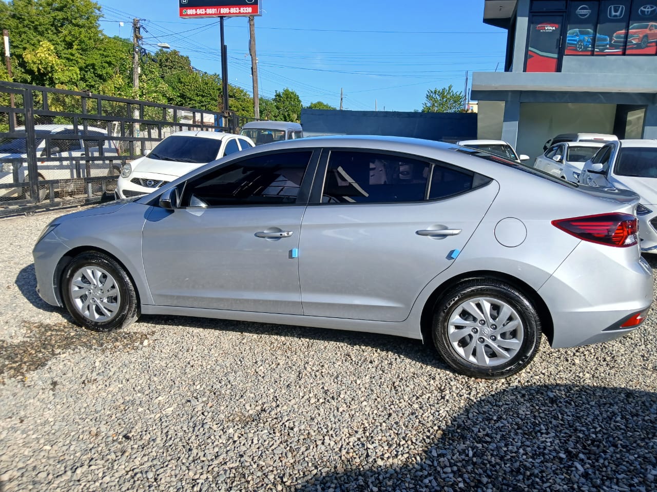 carros - VENDO HYUNDAI AVANTE 2020 FINANCIAMIENTO DISPONIBL 4