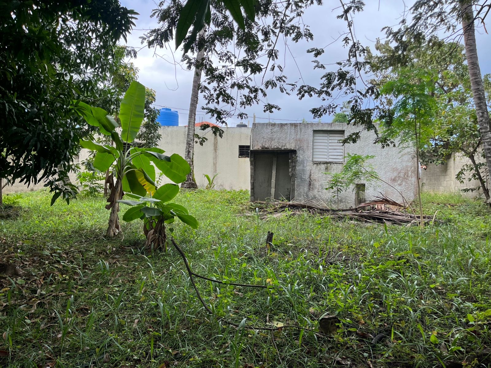 casas - Se Vende Casa para Remodelar en urbanización de Puerto Plata,RD. 🏡🌊 6